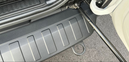 Black XL Aluminium Rear Bumper Protector - Fits 2020+ Defender